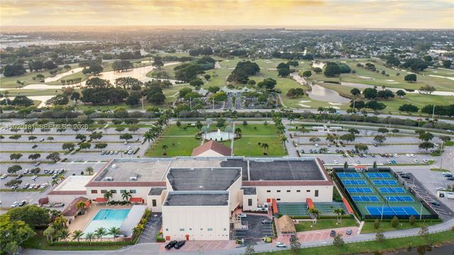 303 Preston H 303, Boca Raton, FL 33434