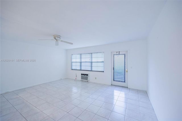 303 Preston H 303, Boca Raton, FL 33434