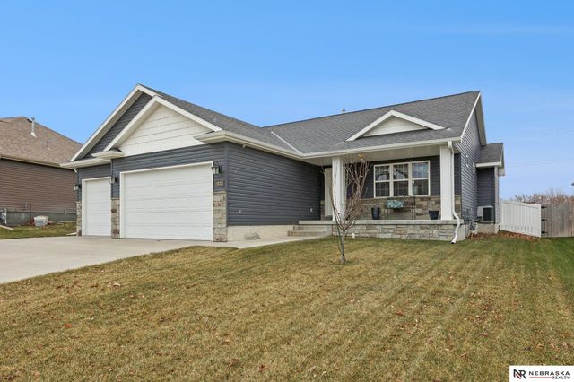 7020 N 13TH Street, Lincoln, NE 68521