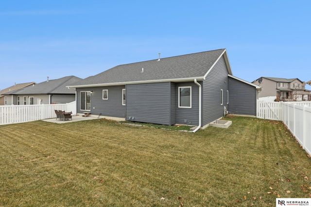 7020 N 13TH Street, Lincoln, NE 68521