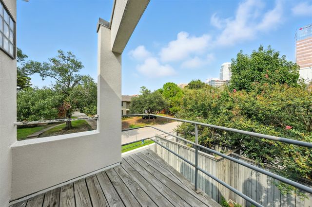 2019 Mcclendon Street, Houston, TX 77030