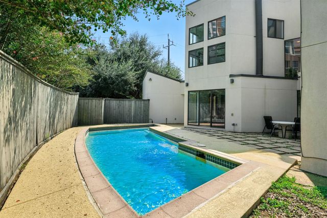 2019 Mcclendon Street, Houston, TX 77030