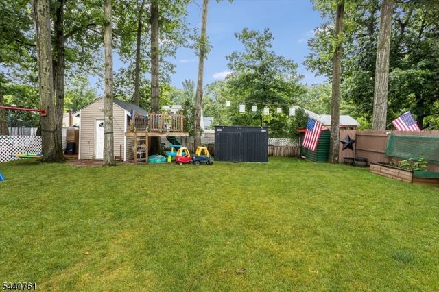 30 Hunterdon Rd, West Orange Twp., NJ 07052