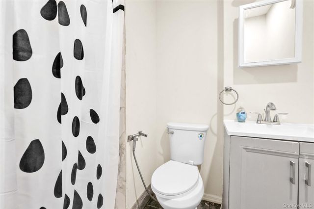 25-22 45th Street 1, Astoria, NY 11103