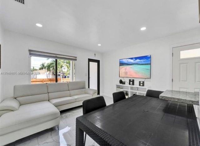 2730 NE 16th Avenue 0, Pompano Beach, FL 33064