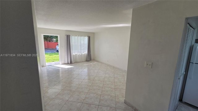 2420 Johnson St 104, Hollywood, FL 33020