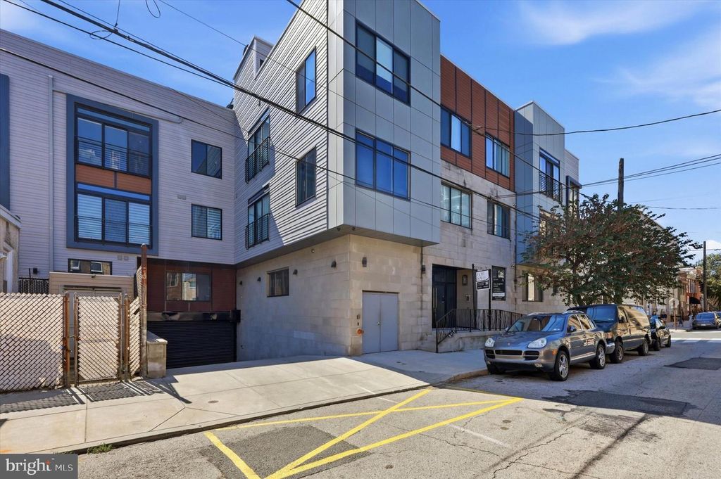 700 MOYER ST #202, PHILADELPHIA, PA 19125 — photo 2