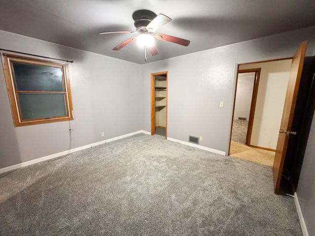 606 Morningside Drive, Worthington, MN 56187