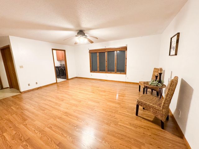 606 Morningside Drive, Worthington, MN 56187