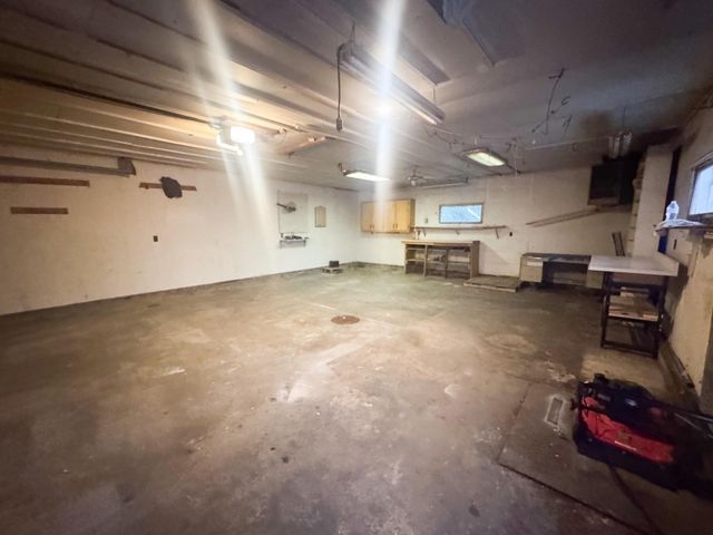 606 Morningside Drive, Worthington, MN 56187