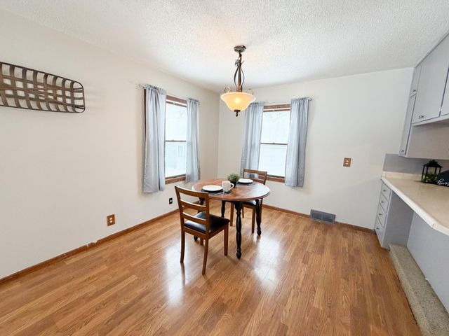 606 Morningside Drive, Worthington, MN 56187