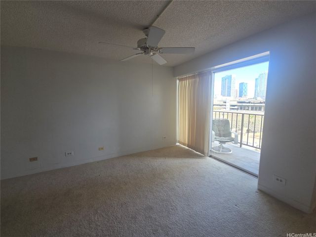 818 S King Street 605, Honolulu, HI 96813