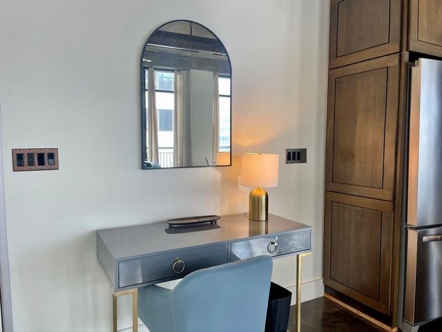 311 W 5th ST 806, Austin, TX 78701