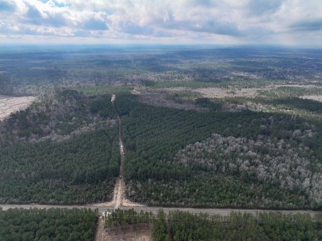 4 Fm 421, Lumberton, TX 77625