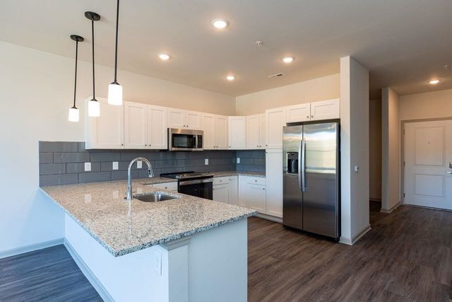 2423 Gathering Square Court, Fuquay Varina, NC 27526