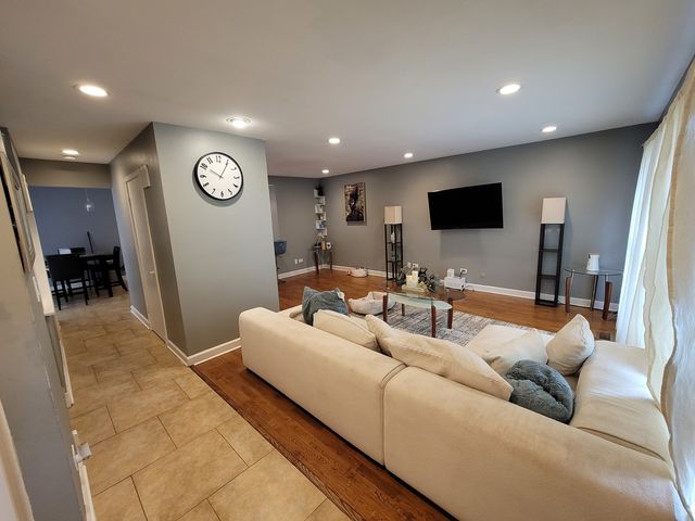 310 Partridge Lane, Wheeling, IL 60090