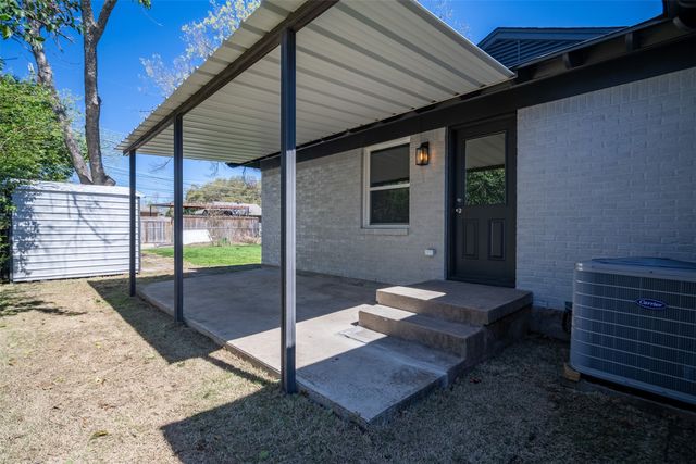 2245 Highwood Drive, Dallas, TX 75228