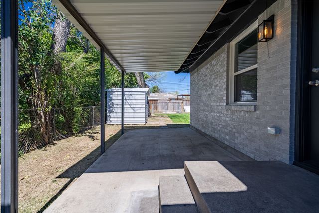 2245 Highwood Drive, Dallas, TX 75228