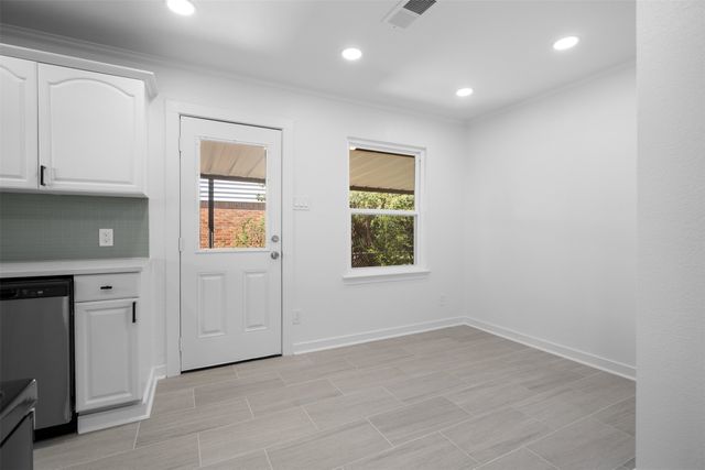 2245 Highwood Drive, Dallas, TX 75228