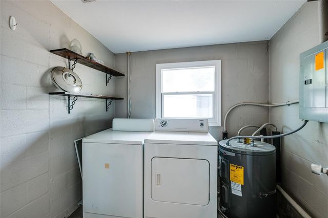 5601 CEDAR STREET NE, St Petersburg, FL 33703
