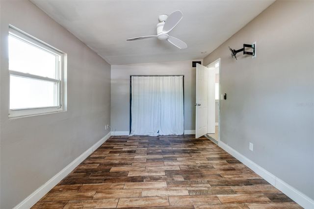 5601 CEDAR STREET NE, St Petersburg, FL 33703