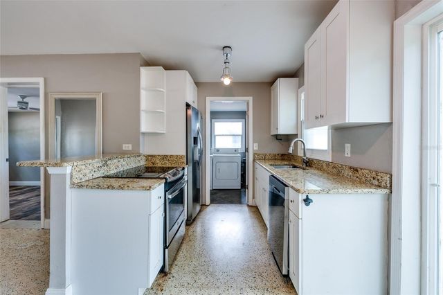 5601 CEDAR STREET NE, St Petersburg, FL 33703