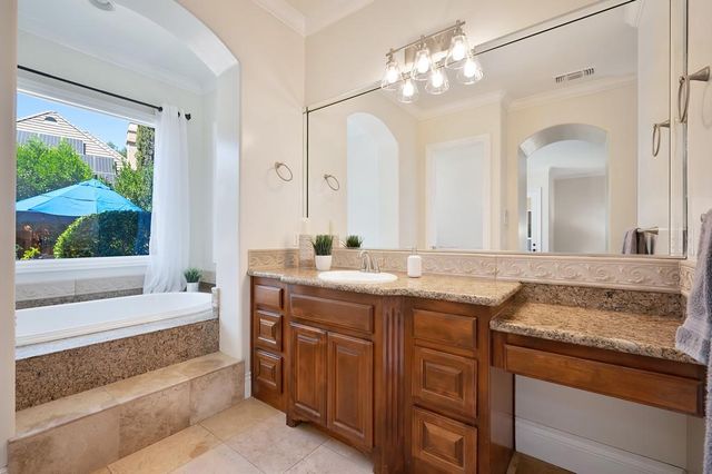 8230 Birch Meadow Ct, Granite Bay, CA 95746