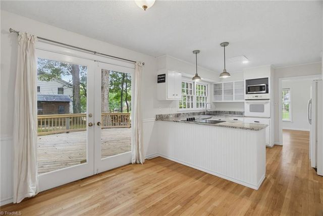 2913 Shady Lawn Drive, Greensboro, NC 27408