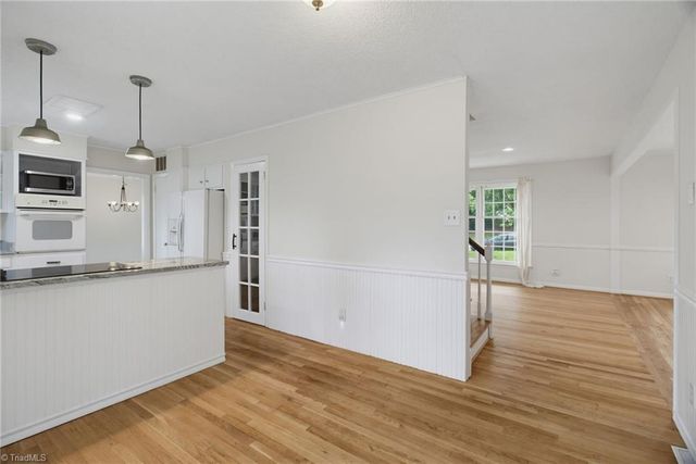 2913 Shady Lawn Drive, Greensboro, NC 27408