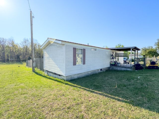 2634 Pleasant Grove Rd, Westmoreland, TN 37186