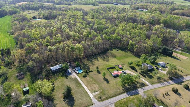 2634 Pleasant Grove Rd, Westmoreland, TN 37186