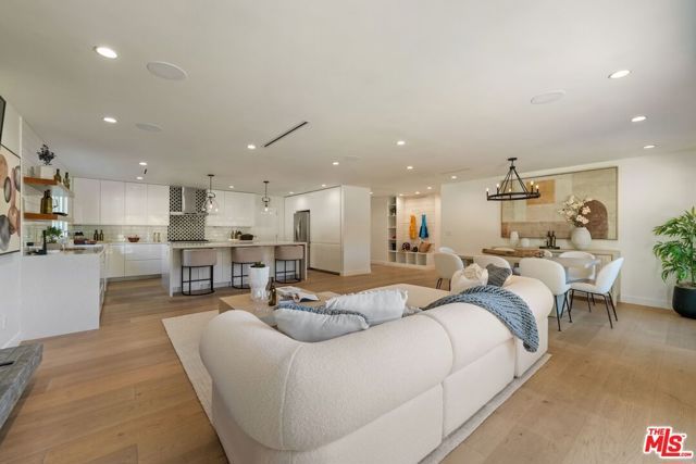 26255 Hatmor Drive, Calabasas, CA 91302