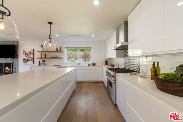 26255 Hatmor Drive, Calabasas, CA 91302