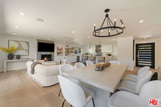 26255 Hatmor Drive, Calabasas, CA 91302