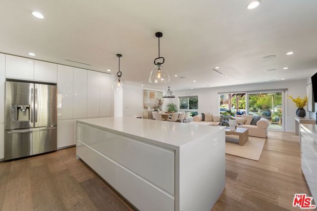 26255 Hatmor Drive, Calabasas, CA 91302