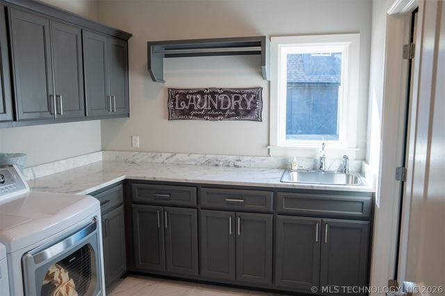 3611 E 115th Place S, Tulsa, OK 74137