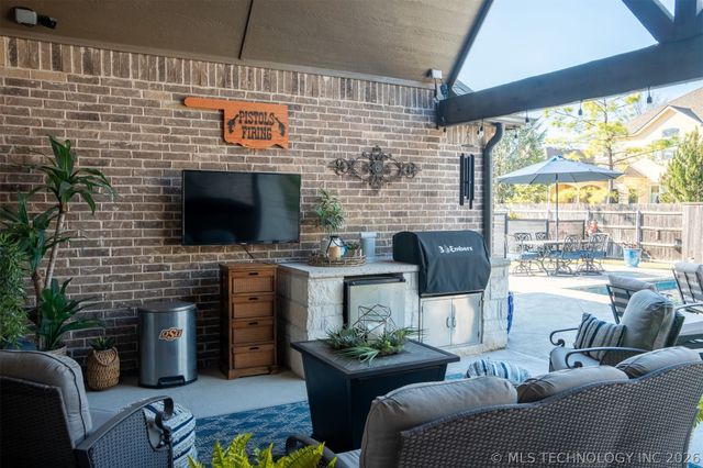 3611 E 115th Place S, Tulsa, OK 74137