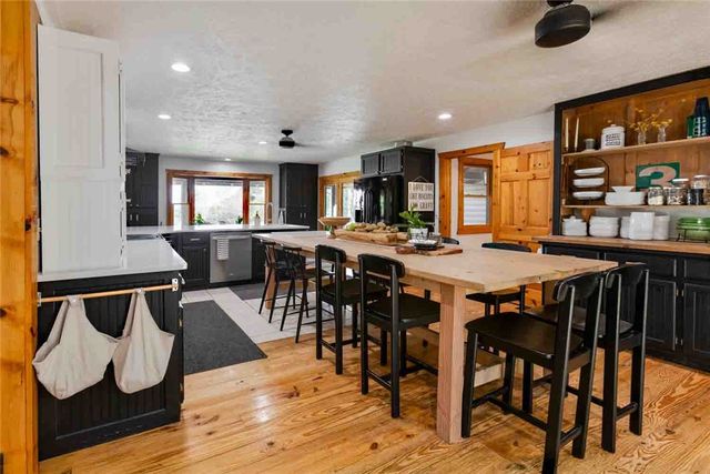 13915 Farm Road 1115, Cassville, MO 65625