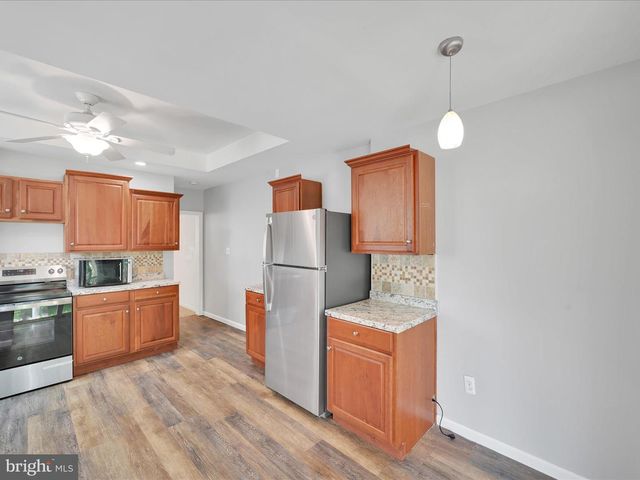 35 S CENTER ST, Frackville, PA 17931