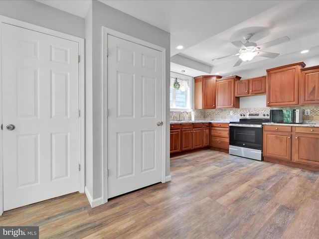 35 S CENTER ST, Frackville, PA 17931