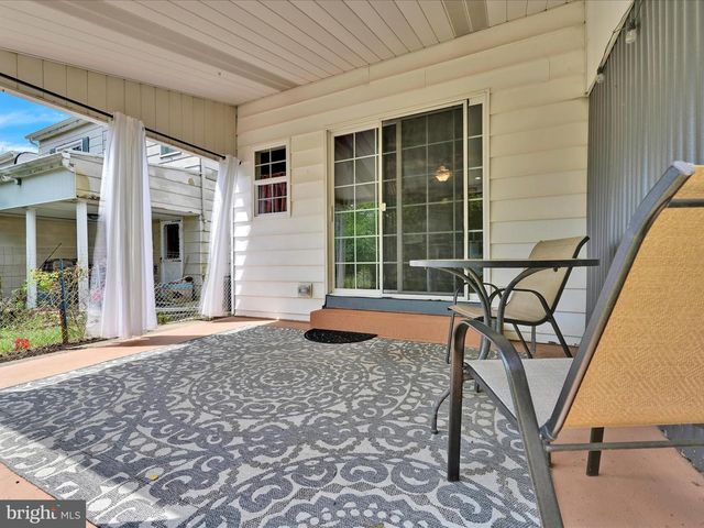 35 S CENTER ST, Frackville, PA 17931