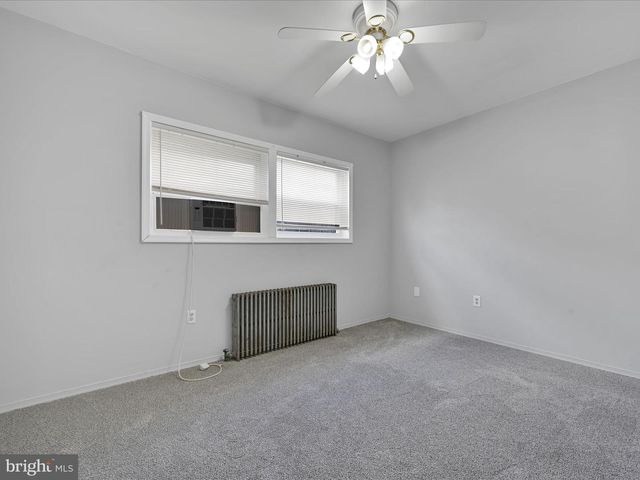 35 S CENTER ST, Frackville, PA 17931