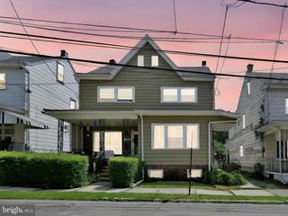35 S CENTER ST, Frackville, PA 17931
