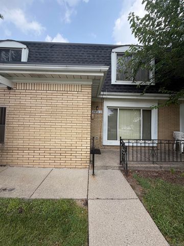29852 City Center Drive 3, Warren, MI 48093