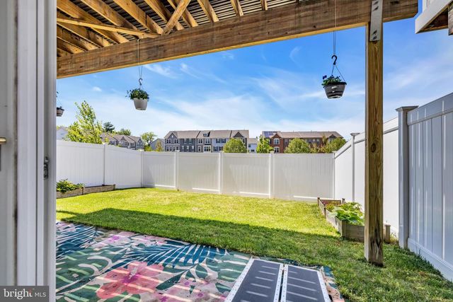 108 ARROWHEAD DR, Millersville, MD 21108