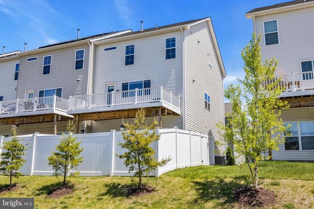 108 ARROWHEAD DR, Millersville, MD 21108
