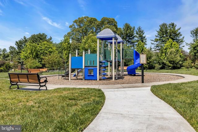 108 ARROWHEAD DR, Millersville, MD 21108