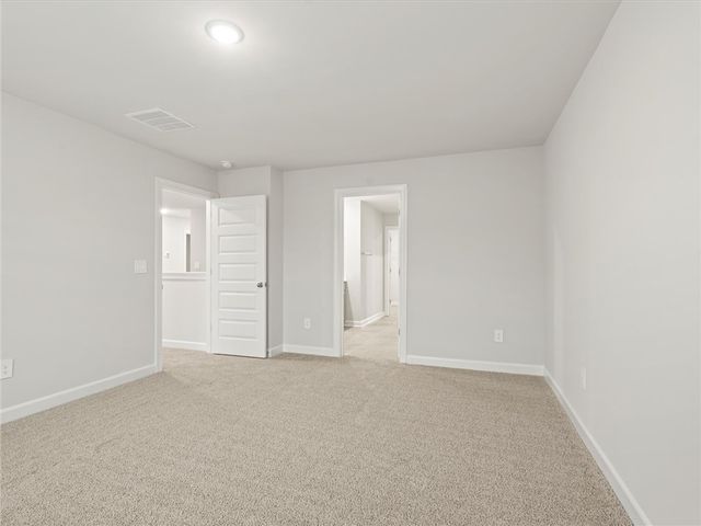 915 Rising Oak Court, Spartanburg, SC 29301