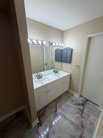 16626 SALTGRASS ST, San Antonio, TX 78247