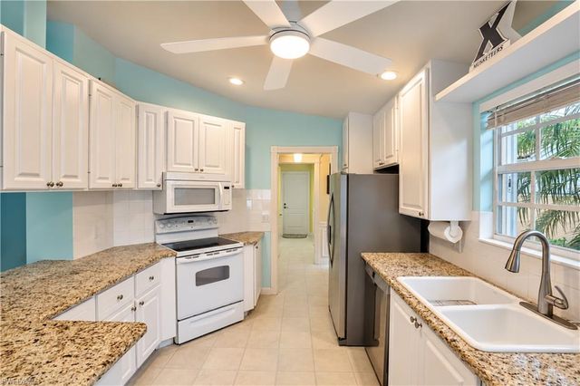 5434 Guadeloupe WAY, Naples, FL 34119